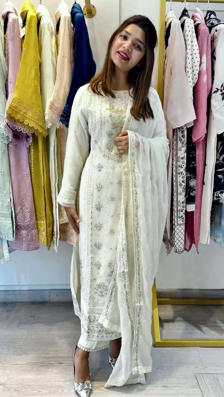 Vardan Ethnic Md 3006 Fox Georgette Wholesale Pakistani Readymade Salwar Suit — Wholesale Salwar Suits, MPA wholesale from Surat - Gallery Image 4